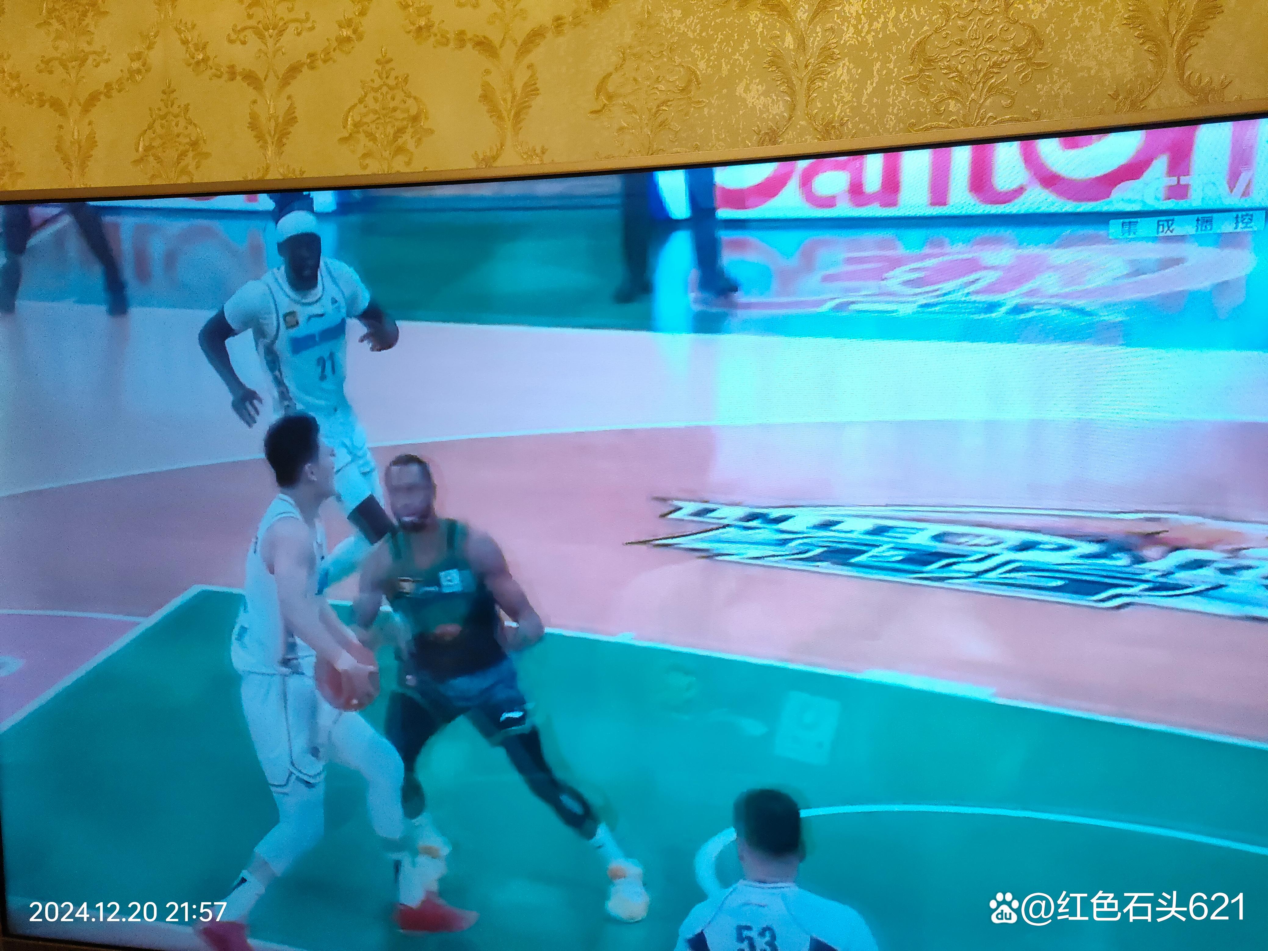 辽宁队遭遇紧张战局，球员集中训练